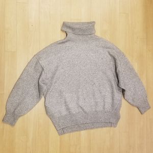 NWT AMAZON neutral turtleneck